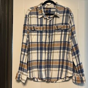 George flannel Plaid Button-Up Shirt